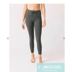 Zyia Sage Pocket Drawstring Luxe 7/8 24"